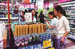 五一 消費(fèi)季臨近 省城太原商家開打促銷戰(zhàn)